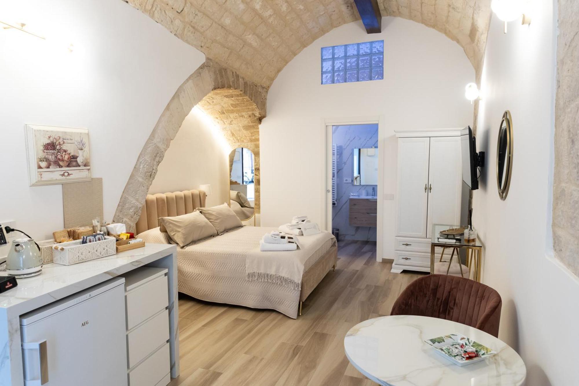 Carola Luxury Room Bari Exterior photo